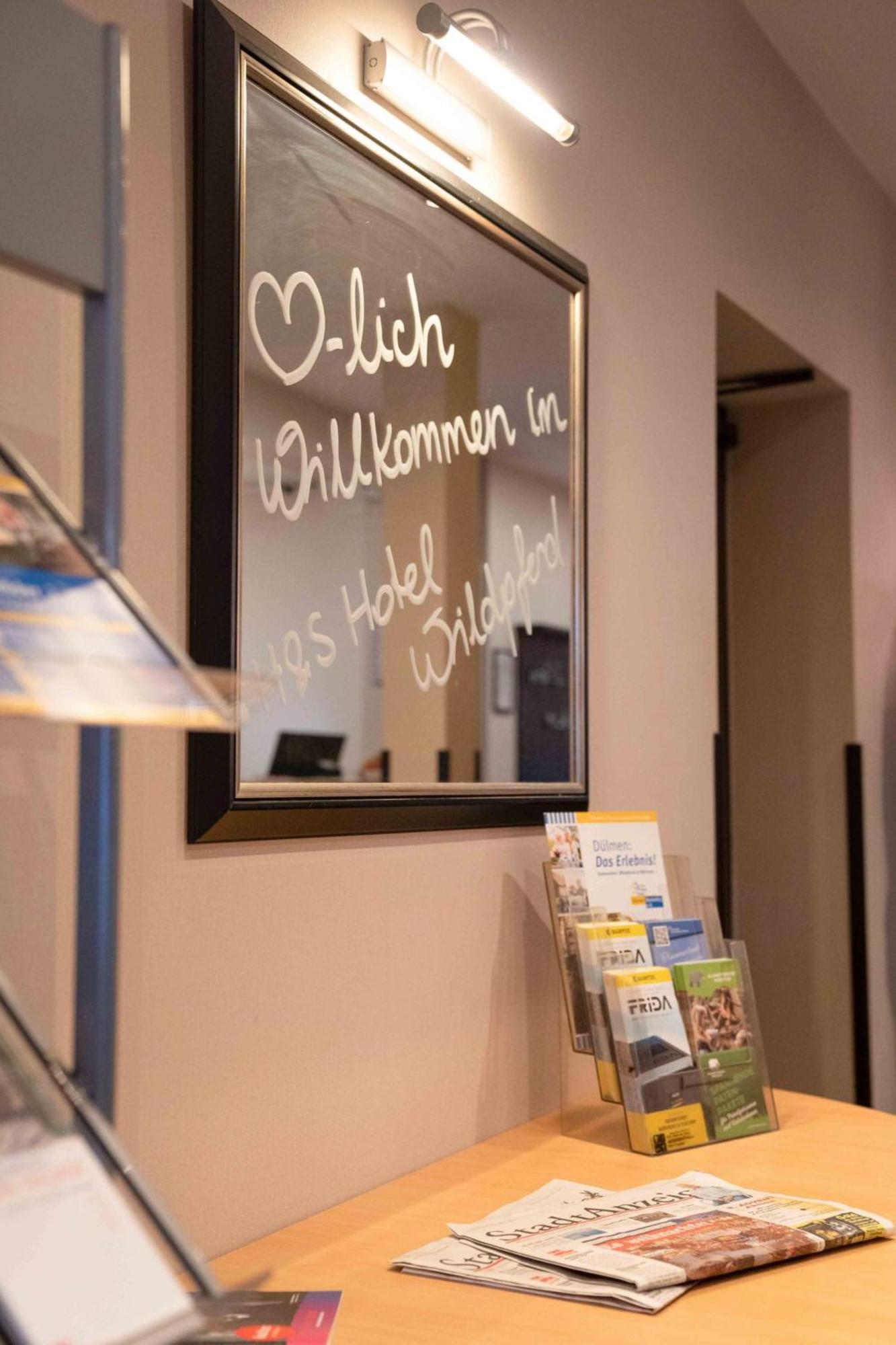 Hotel Wildpferd Dülmen Esterno foto